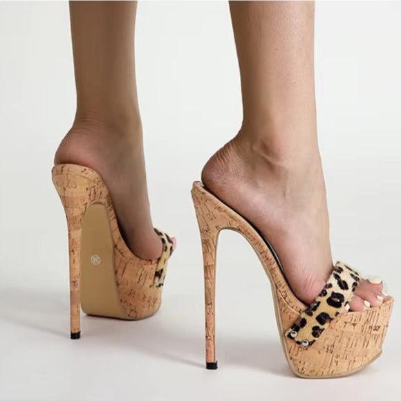 The Hera Leopard Mule